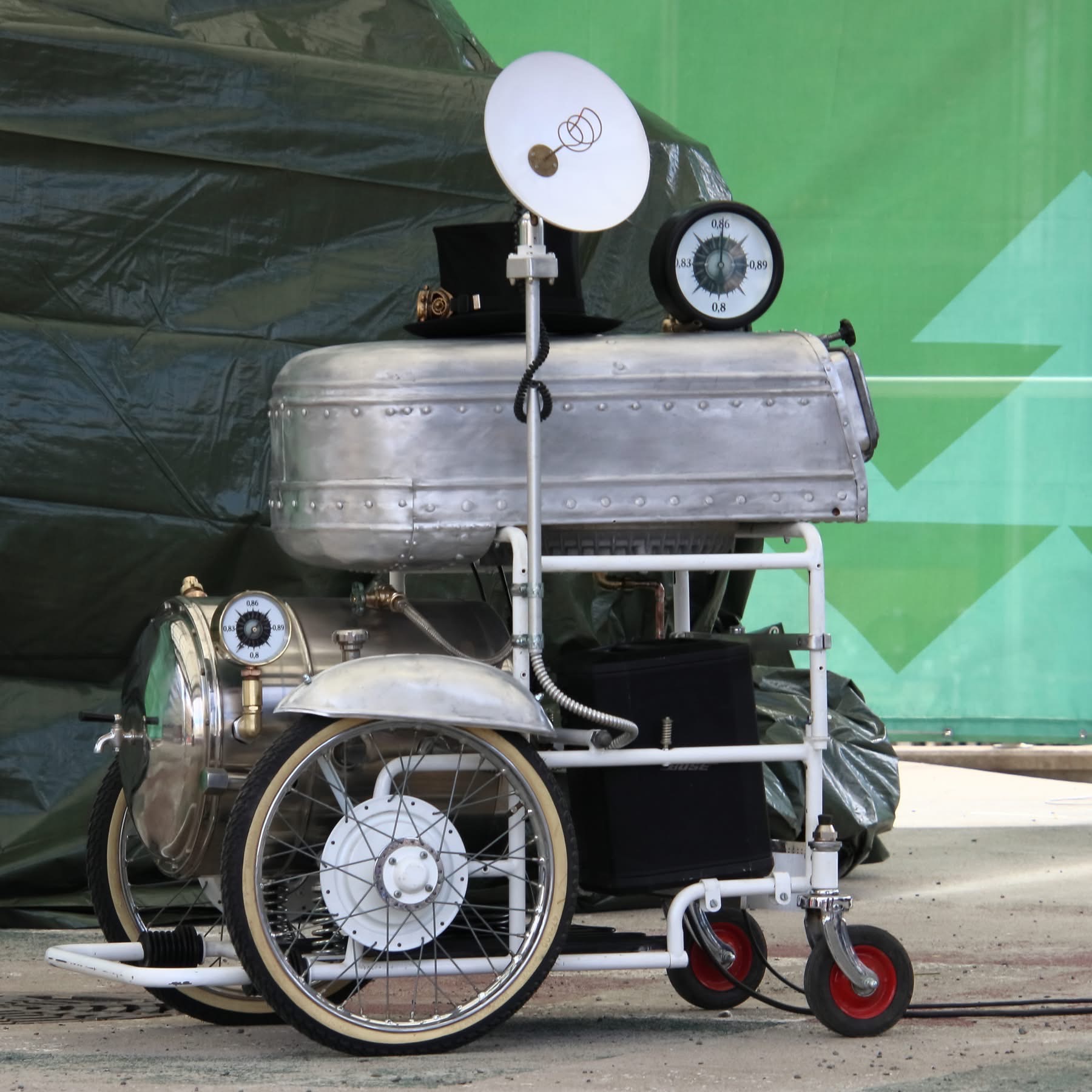 Kuumakone valmiina. (Markku-liiton arkisto)